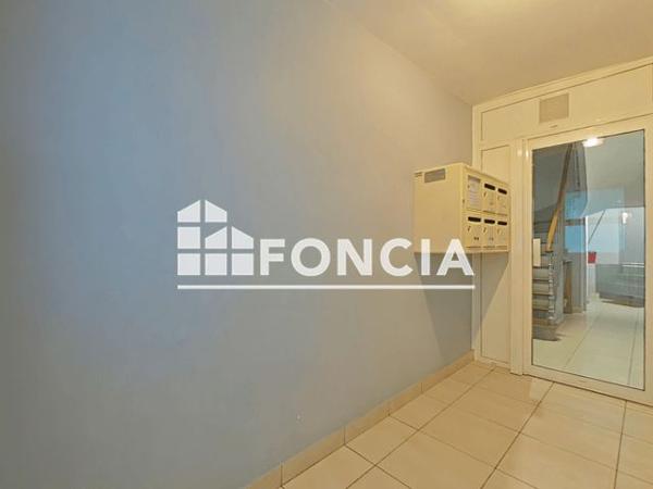 Location Appartement 2 pièces 43 m² - 12 Rue du général Leclerc Rosny-sous-bois 93110