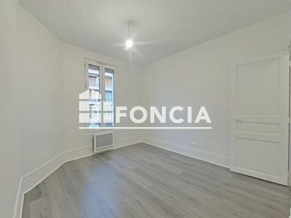 Location Appartement 2 pièces 43 m² - 12 Rue du général Leclerc Rosny-sous-bois 93110