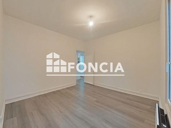 Location Appartement 2 pièces 43 m² - 12 Rue du général Leclerc Rosny-sous-bois 93110
