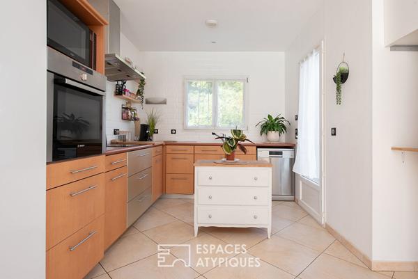 Belle villa avec piscine sur les hauteurs de PUYGOUZON