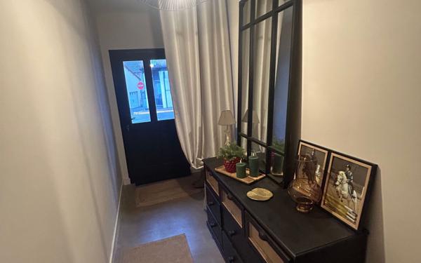 Immeuble à vendre    3 pièces • 106 m2 Nexon