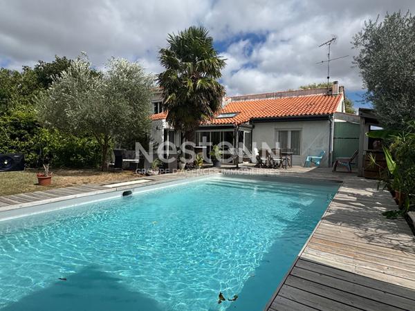 Maison Rochefort 108m² 3 chambres garage et piscine