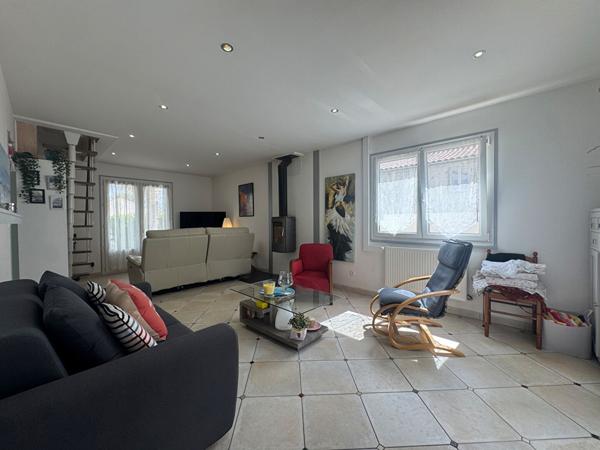 Maison Rochefort 108m² 3 chambres garage et piscine