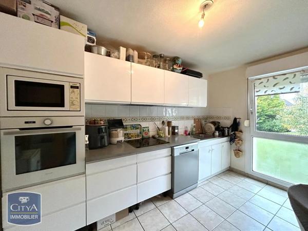 Appartement à louer 3 pièces 89.75m²