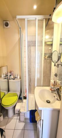 Paris (75014) Studio lumineux au calme