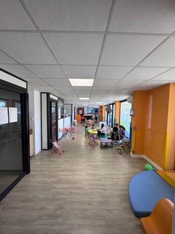 Local commercial à vendre 374 000 € Cuers 139 m² DPE B
