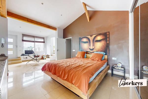 Maison de 157m² avec Piscine à Débordement – 11ème Arrondissement de Marseille