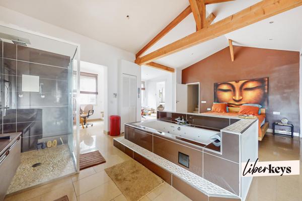 Maison de 157m² avec Piscine à Débordement – 11ème Arrondissement de Marseille