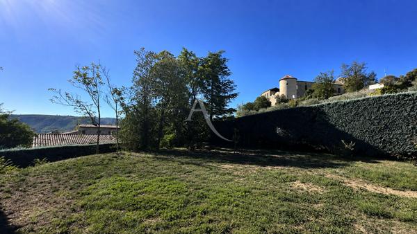 BELLE DEMEURE CENTRE VILLE GREOUX LES BAINS VUE IMPRENABLE CHATEAU