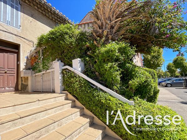 T3 AVEC VÉRANDA, TERRASSE, CAVE ET ATELIER - EXPOSITION SUD