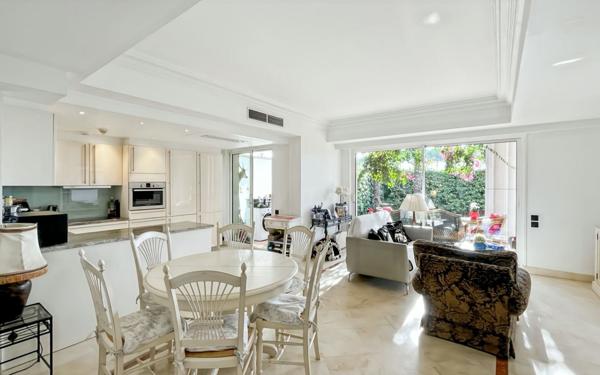 Appartement à vendre    3 pièces • 71,04 m2 Golfe Juan - Vallauris