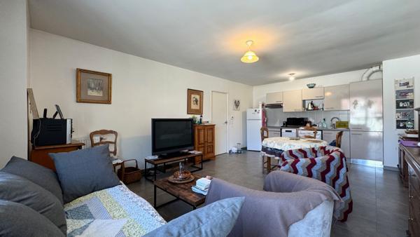 VENDU LOUÉ - Bel appartement F3 de 66 m² avec extérieur - Résidence seniors sécurisée à Montlignon (95)
