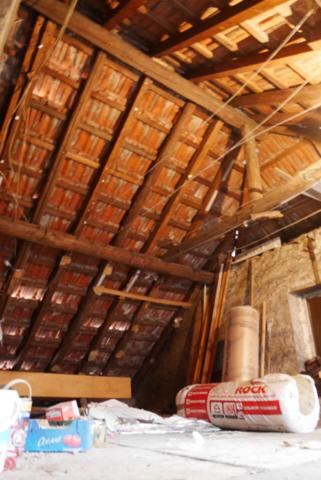 MAISON DE VILLE AVEC GARAGE ET DEPENDANCE 69 900 €