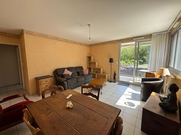 EXCLUSIVITÉ APPARTEMENT 3 PIÈCES IDÉALEMENT SITUÉ À LONS-LE-SAUNIER 65 m2