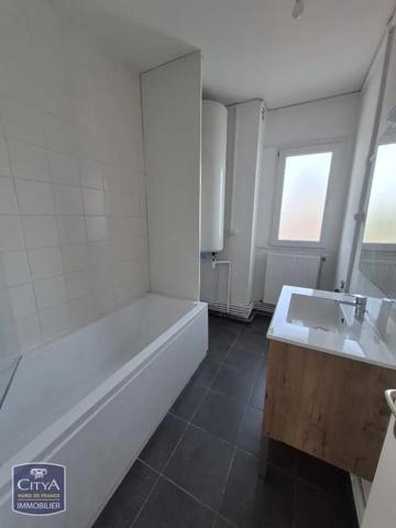 Appartement à louer 3 pièces 63.3m² Maubeuge (59600)