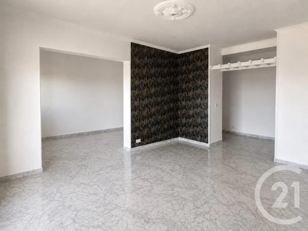 Appartement à vendre  3 pièces - 84 m 2   SAN MARTINO DI LOTA  - 202