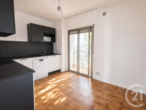 Appartement à vendre  3 pièces - 84 m 2   SAN MARTINO DI LOTA  - 202