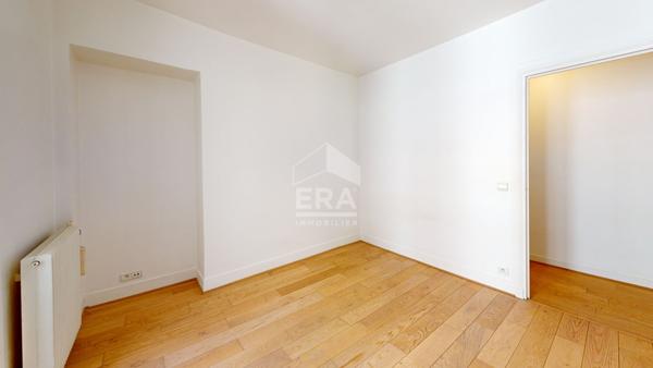 Secteur Saint-Augustin / Gare Saint-Lazare - 3 pièces - 2 chambres - 56.25 m2