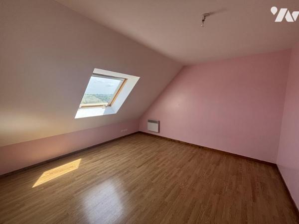 PROXIMITÉ TORIGNI SUR VIRE / MAISON D'HABITATION AVEC JARDIN