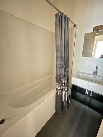 Appartement 2 pièce(s) 63.08 m2 PROCHE PLACE CARNOT NANCY