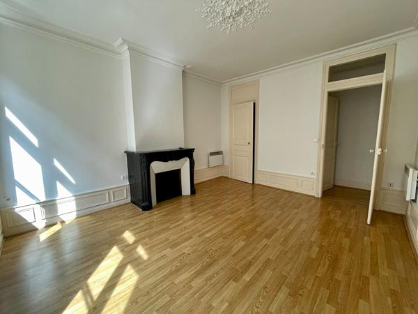 Appartement 2 pièce(s) 63.08 m2 PROCHE PLACE CARNOT NANCY