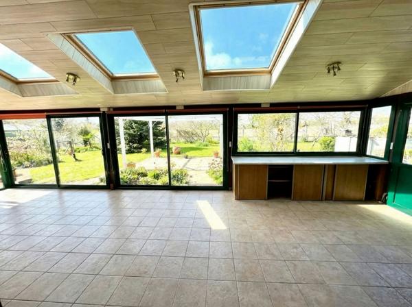 PLOUAGAT CENTRE- Maison familiale 329 m2 hab.