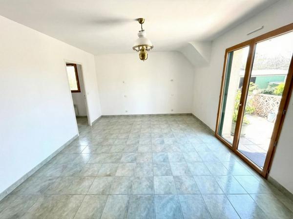 PLOUAGAT CENTRE- Maison familiale 329 m2 hab.