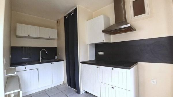 Appartement T1 Bis plus parking et garage