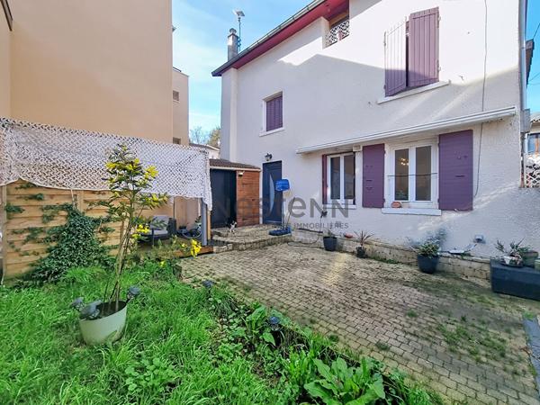 Exclusivité: Maison au charme de l'ancien 4 chambres avec Jardin et Terrasse à Chavanoz
