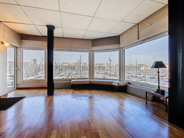 Marseille (13007) Vue directe Vieux-Port – Appartement traversant de 130 m² avec garage en sus