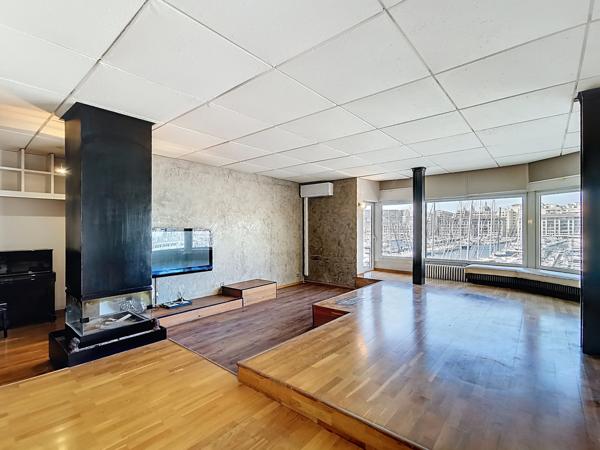 Marseille (13007) Vue directe Vieux-Port – Appartement traversant de 130 m² avec garage en sus