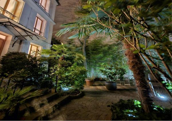 Puteaux (92800) IMMEUBLE / MAISON - PUTEAUX / LES BERGERES 350 m² Garage et 2 parking