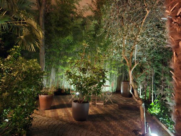 Puteaux (92800) IMMEUBLE / MAISON - PUTEAUX / LES BERGERES 350 m² Garage et 2 parking