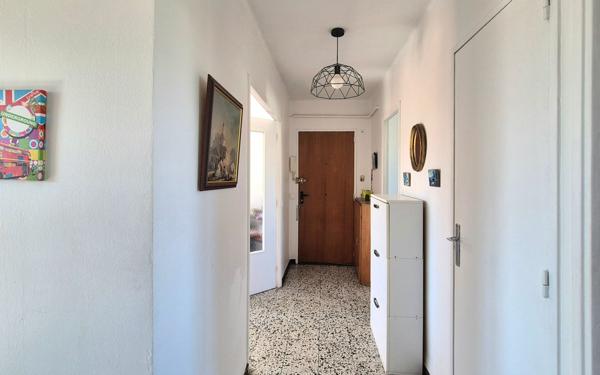 Appartement à vendre    4 pièces • 65,90 m2 Saint-Raphaël