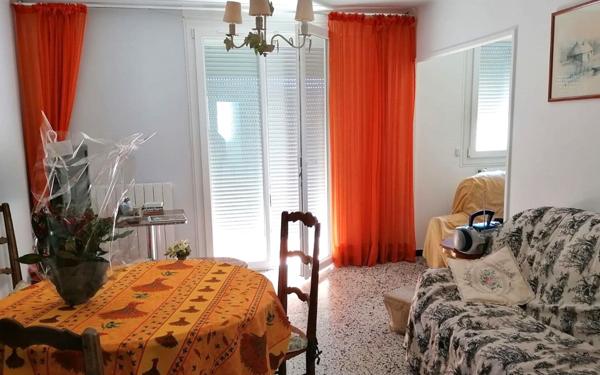 Appartement à vendre    4 pièces • 65,90 m2 Saint-Raphaël