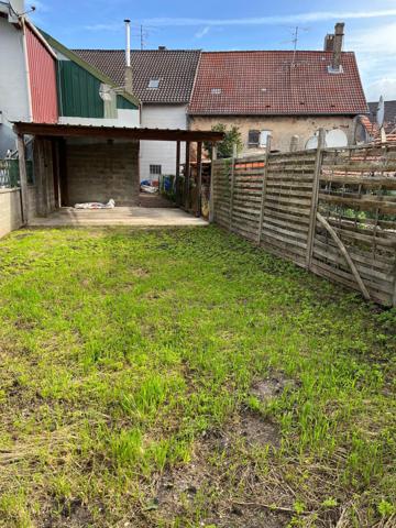 Maison individuelle mitoyenne 2 côtés d'environ 106m2 sur un terrain de 328m2 située à KESKASTEL