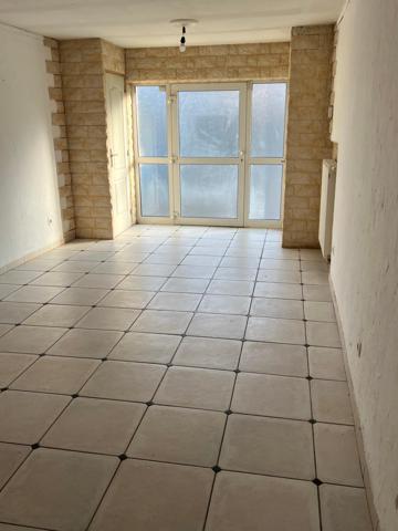 Maison individuelle mitoyenne 2 côtés d'environ 106m2 sur un terrain de 328m2 située à KESKASTEL