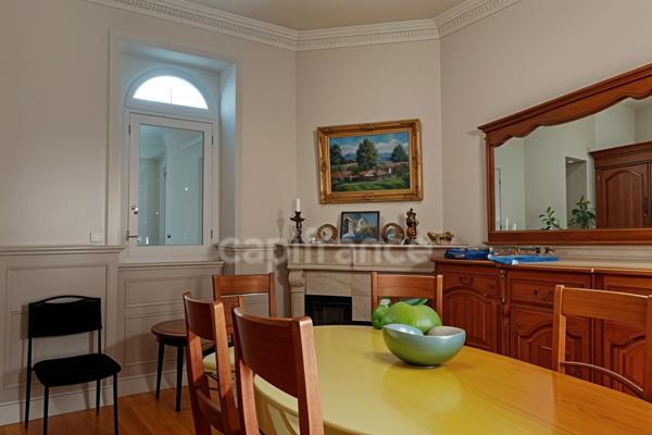 Superbe Maison Bourgeoise avec Vue Panoramique sur Maurs (15)