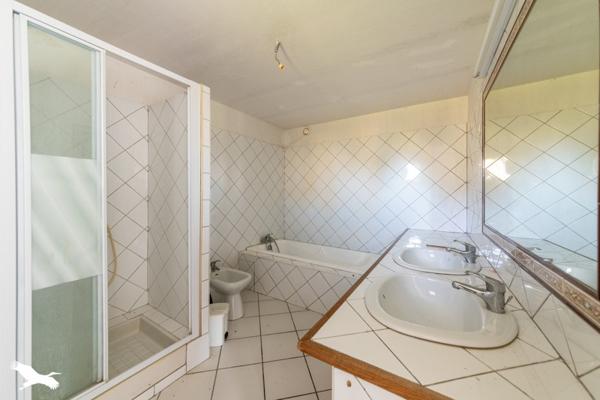 Maison à vendre |  Saint-Sardos |  5 pièces | 205 m²