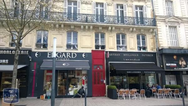 Appartement à louer 3 pièces 80.91m² Angers (49100)