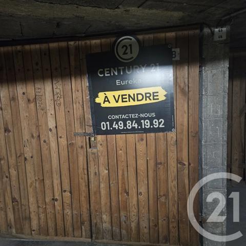 Parking à vendre  12 m 2   FRESNES  - 94