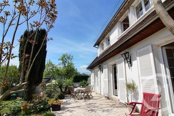 Maison à vendre  6 pièces - 170 m 2   ROSNY SOUS BOIS  - 93