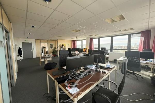 Location - BUREAUX 130 m 2