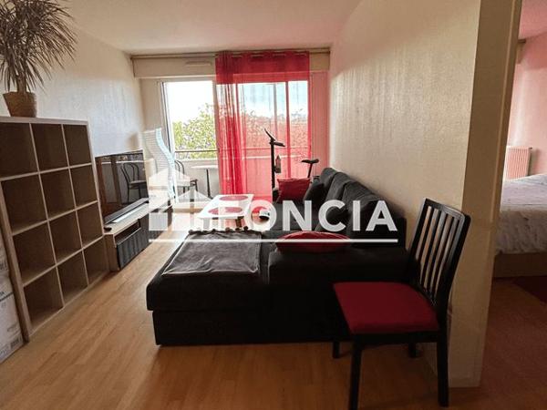 Location Appartement 2 pièces 45 m² - LES 2 RIVIERES Rennes 35000