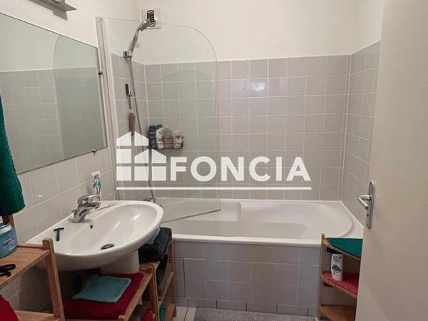 Location Appartement 2 pièces 45 m² - LES 2 RIVIERES Rennes 35000