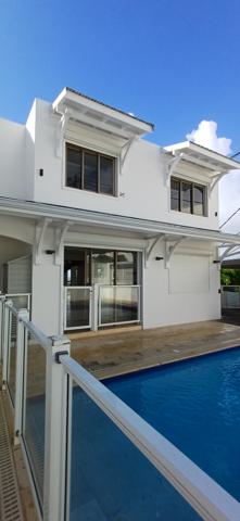 Gosier (97190) - BAS-DU-FORT - VILLA DE STANDING ENTIEREMENT RENOVEE - PISCINE - IDEALEMENT SITUEE