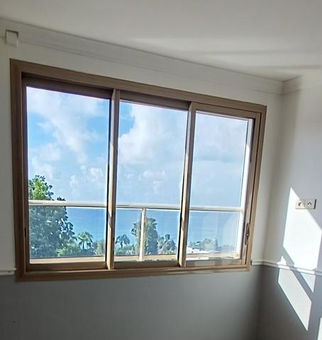 Gosier (97190) - BAS-DU-FORT - VILLA DE STANDING ENTIEREMENT RENOVEE - PISCINE - IDEALEMENT SITUEE