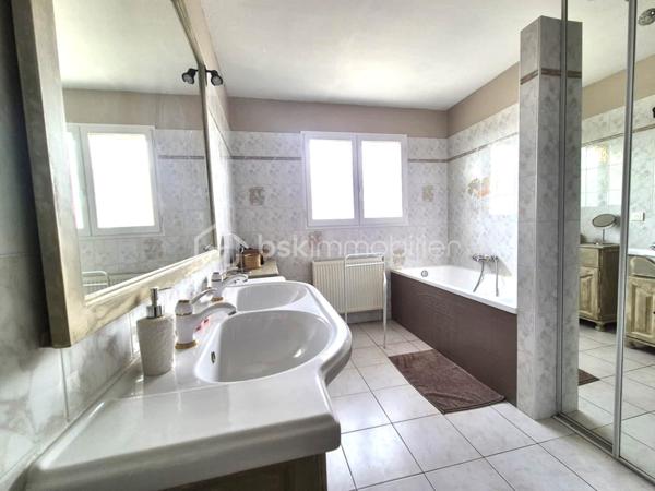 Maison traditionnelle de 190 m²