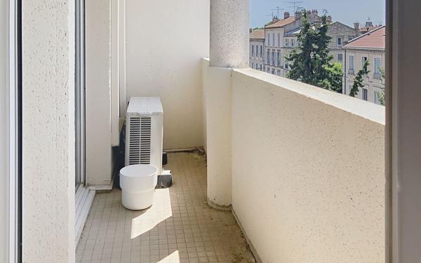 Appartement à louer    2 pièces • 45,50 m2 Avignon