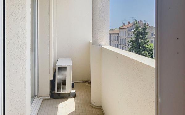 Appartement à louer    2 pièces • 45,50 m2 Avignon